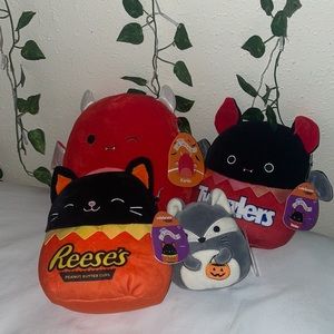Halloween squishmallows
